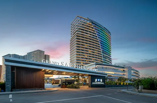 Grand Sapphire - Görsel 1