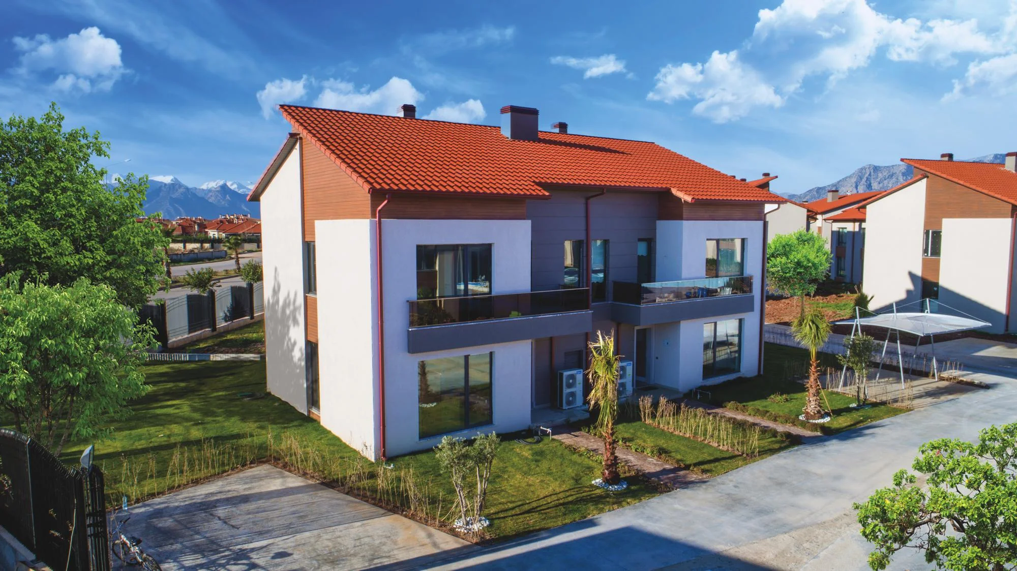 Palm City Modern - Görsel 3