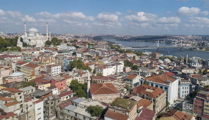 Konut piyasası çöküyor mu? Bu dönemde konut almak iyi bir yatırım mı? Uzmanı açıkladı...